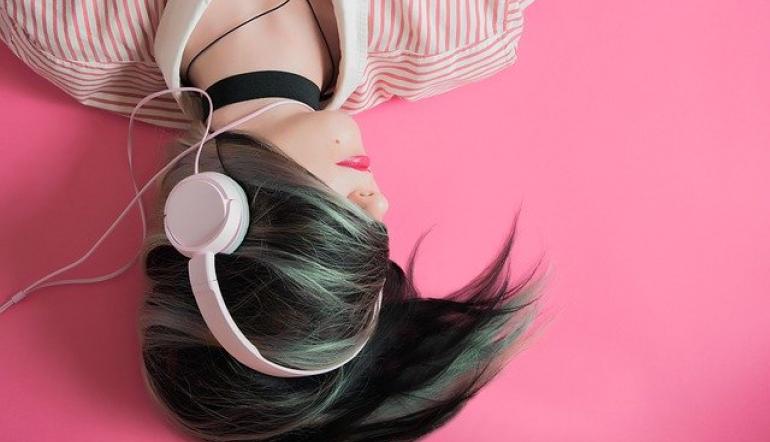 Can Music Sharpen Your Poker Game?